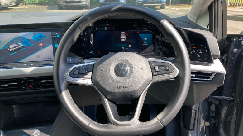 Volkswagen Golf 1.5 TSI Life 5dr Petrol Hatchback